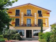 Hotel Riel - בית מלון באגם גרדה